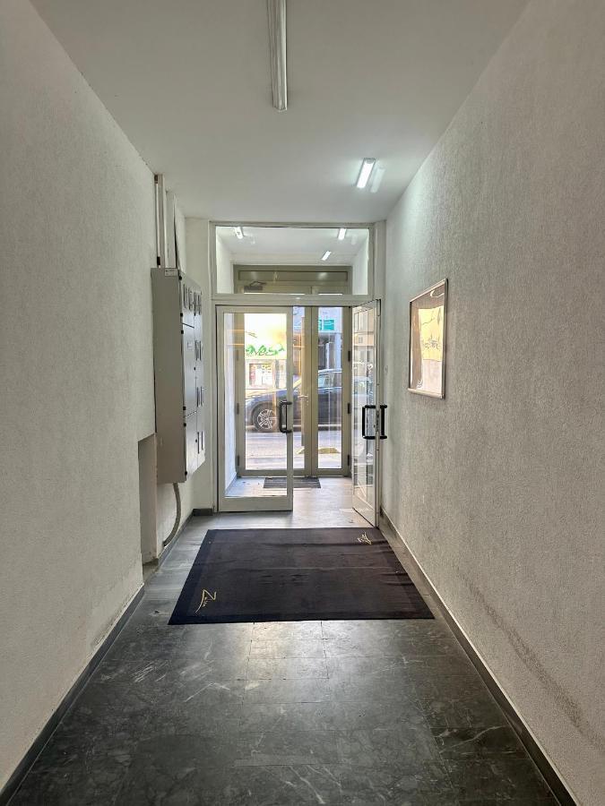 Easy Apartment *